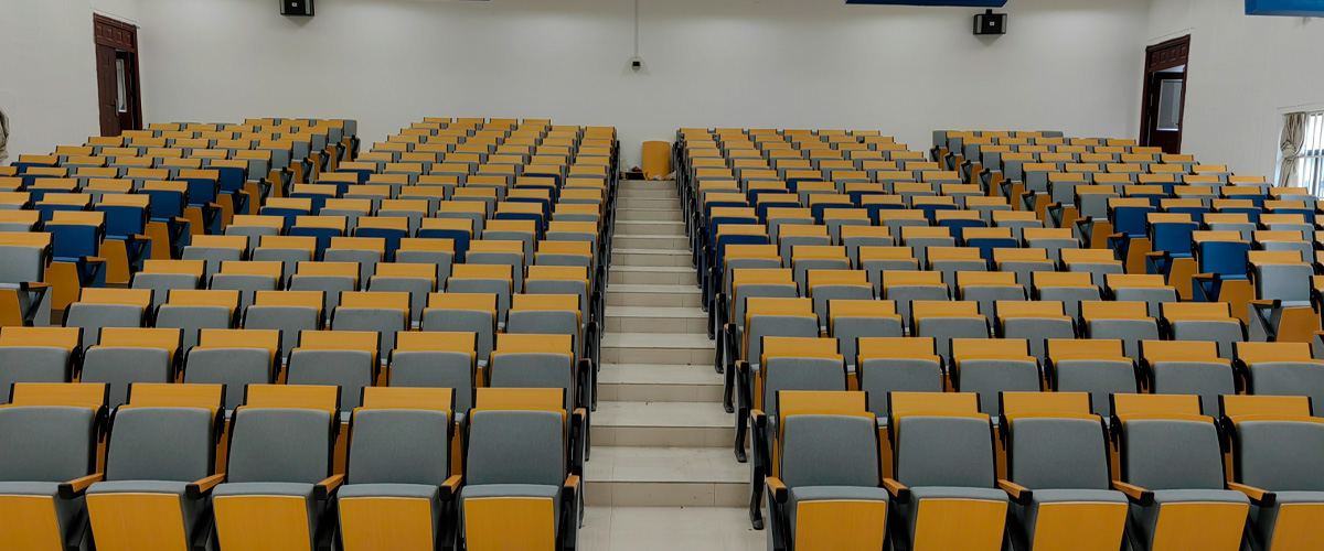 嶺南師范學(xué)院（湖光校區(qū)）